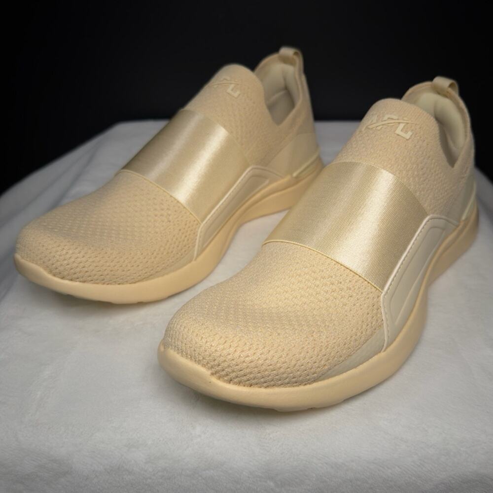 APL TechLoom Bliss | 8.5M/10W | Slip-On Trainer - NIB - Picture 5 of 15